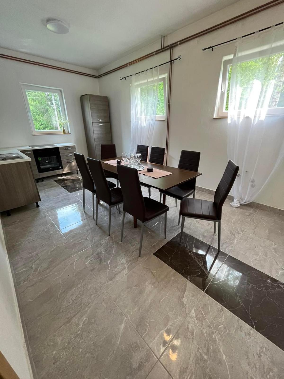 Rooms Ljubenko Karlovac Buitenkant foto